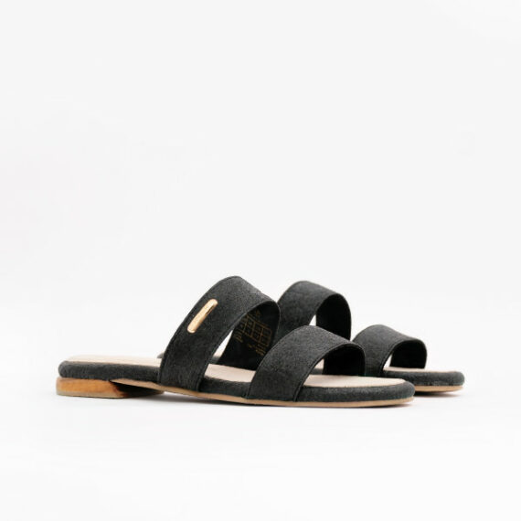 Black Capri Sandals