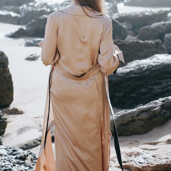 slow & sustainable modest fashion trench-Kaftan in sand